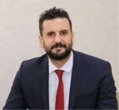 VergiRaporu Yazar Fotoraf